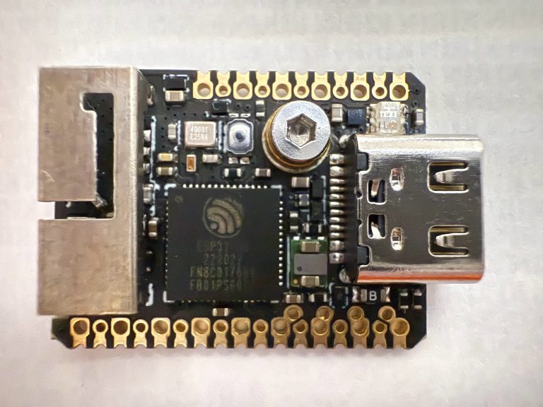 ESP32のMicroPythonでLチカする方法（１）